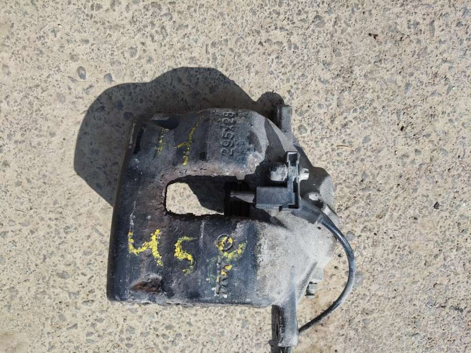 Bremsecaliper høyre foran til Mercedes E-Klasse, 2009-2013 (Fase 1) (W212) (W212) (A 204 421 24 81)