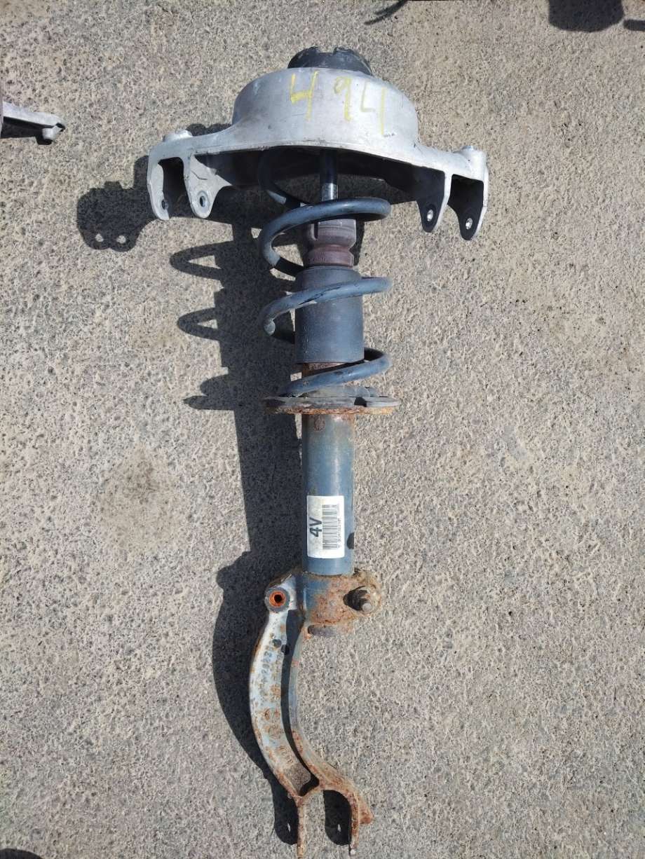 Fjærbein høyre foran til Audi A4, 2007-2014 (Type IV) (B8) (B8) (8T0 413 031 AE)