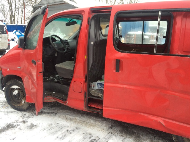 Toyota Hiace 2001-2006 (Fase 2) , Motorkode: 2KD-FTV, Girkassekode: 