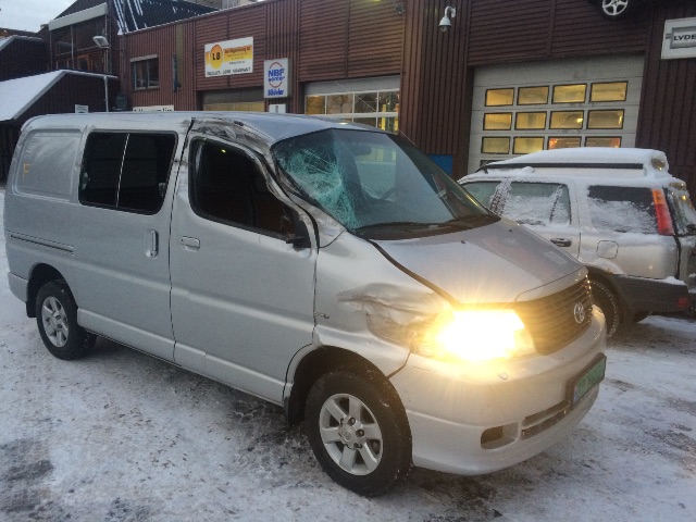 Toyota Hiace 2007-2012 (Fase 3) , Motorkode: 2KD-FTV, Girkassekode: