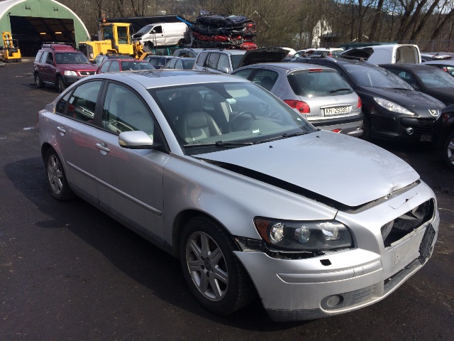 Volvo S40 2004-2007 (Type II, Fase 1) , Motorkode: D4204T, Girkassekode: 