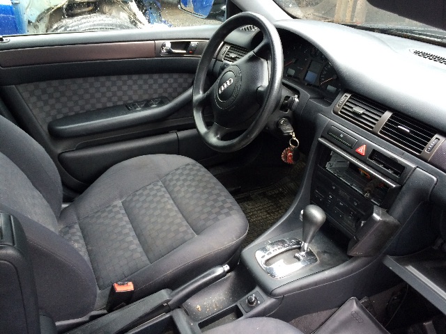 Audi A6 1997-2001 (Type II, Fase 1) (C5) (C5), Motorkode: APU, Girkassekode: 