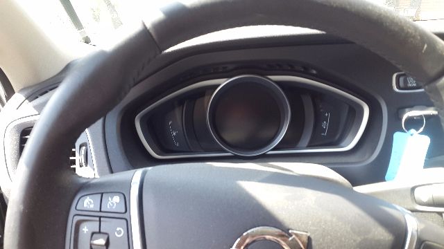 Volvo V40 2012-2019 , Motorkode: D4162T, Girkassekode: 