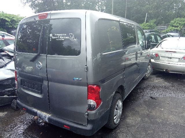 Nissan NV200 2010-2019 , Motorkode: K9K, Girkassekode: 