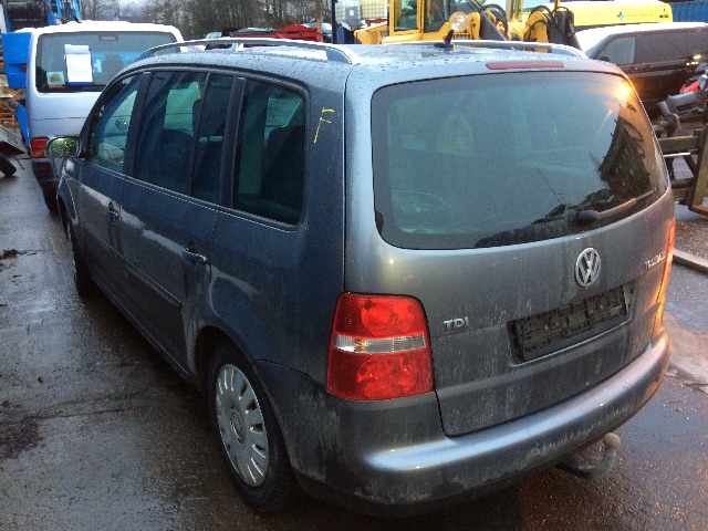 VW Touran 2003-2006 (Type I, Fase 1) , Motorkode: BLS, Girkassekode: HXU