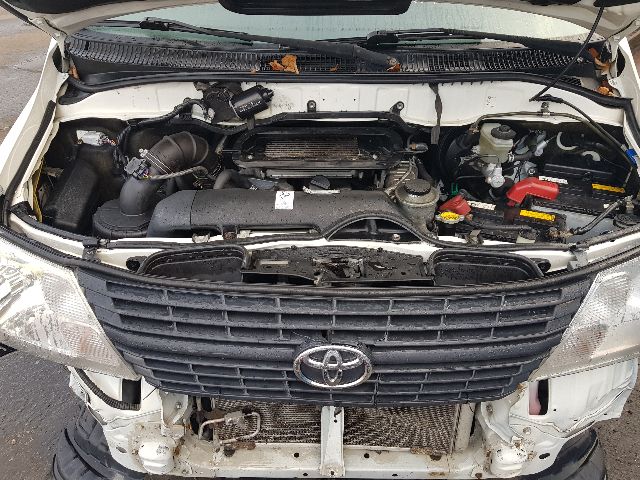 Toyota Hiace 2007-2012 (Fase 3) , Motorkode: 2KD-FTV, Girkassekode: 