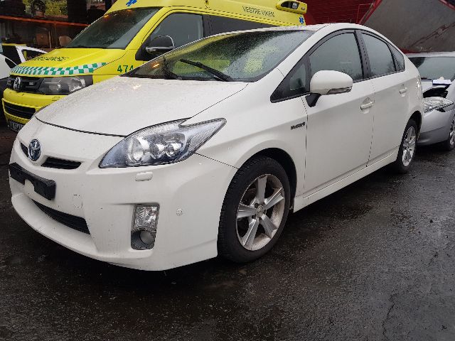 Toyota Prius 2009-2016 (Type III) (COMBI) (COMBI), Motorkode: 2ZR-FXE, Girkassekode: 