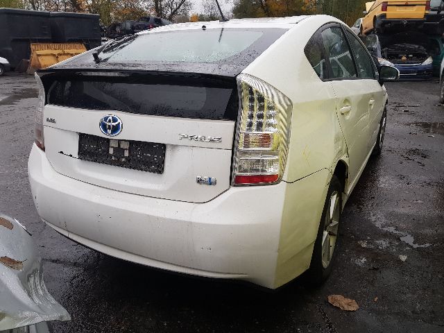 Toyota Prius 2009-2016 (Type III) (COMBI) (COMBI), Motorkode: 2ZR-FXE, Girkassekode: 
