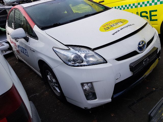 Toyota Prius 2009-2016 (Type III) (COMBI) (COMBI), Motorkode: 2ZR-FXE, Girkassekode: 