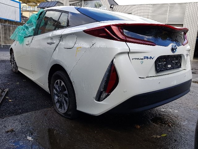 Toyota Prius 2016-2023 (Type IV) (combi) (combi), Motorkode: , Girkassekode: 