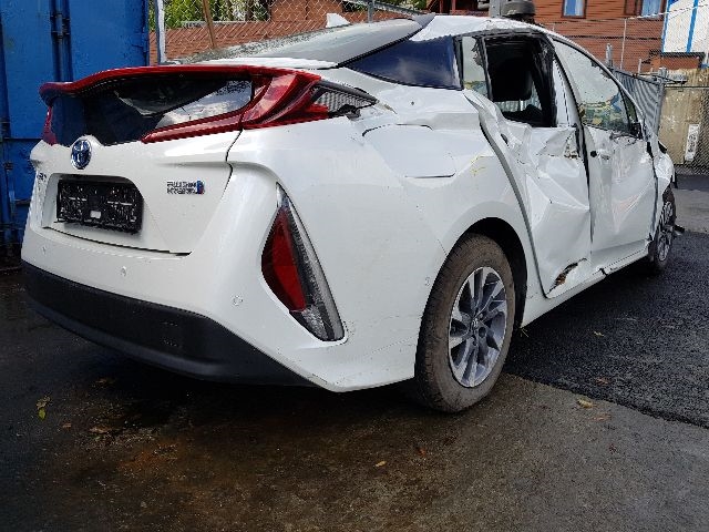 Toyota Prius 2016-2023 (Type IV) (combi) (combi), Motorkode: , Girkassekode: 