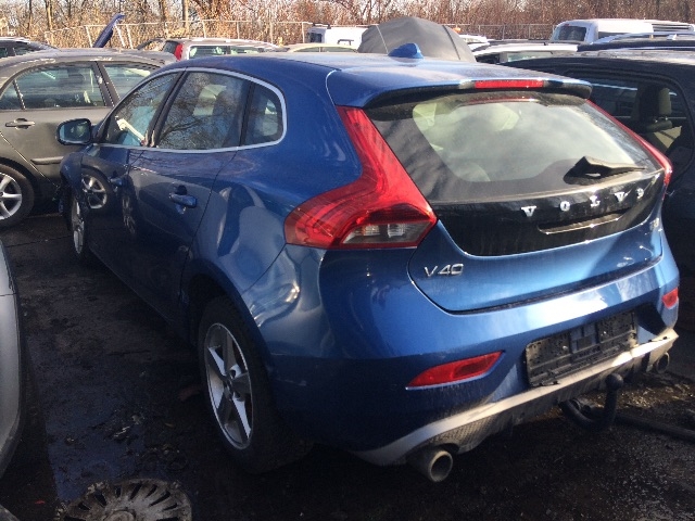 Volvo V40 2012-2019 , Motorkode: B4204T38, Girkassekode: 