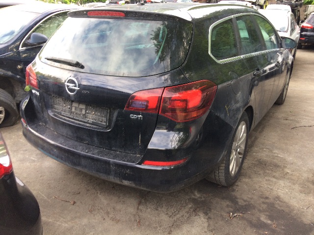 Opel Astra J 2010-2015 , Motorkode: A17DTJ, Girkassekode: 
