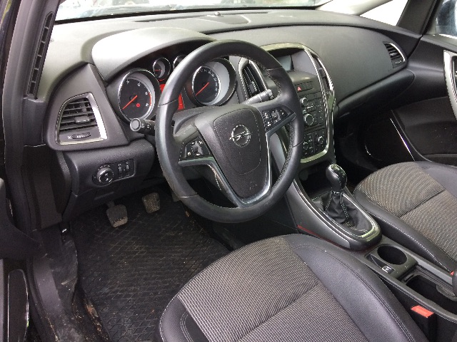 Opel Astra J 2010-2015 , Motorkode: A17DTJ, Girkassekode: 