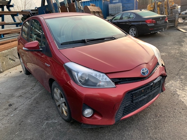 Toyota Yaris 2012-2014 (Type III, Fase 1) , Motorkode: 1NZ-FXE, Girkassekode: 