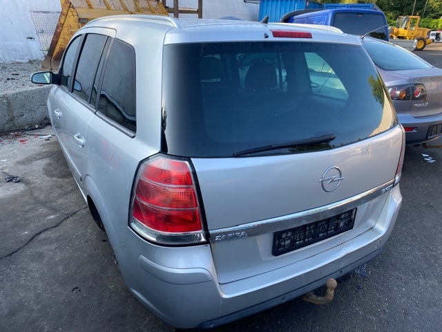 Opel Zafira B 2005-2011 , Motorkode: Z19DT, Girkassekode: 