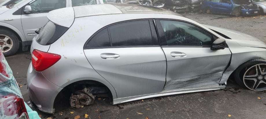 Mercedes A-Klasse 2012-2018 (W176) (W176), Motorkode: 270910, Girkassekode: 