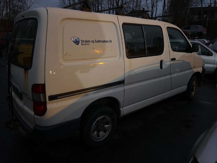 Toyota Hiace 2007-2012 (Fase 3) , Motorkode: 2KD-FTV, Girkassekode: 