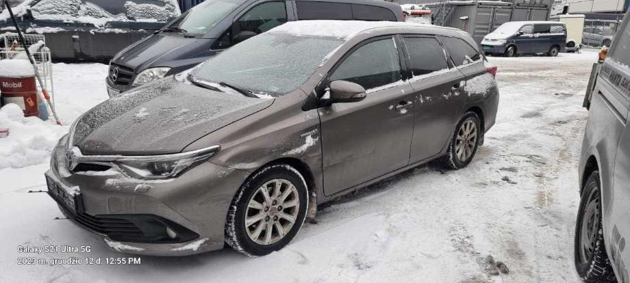 Toyota Auris 2013-2015 (Type II, Fase 1) , Motorkode: 2ZR-FXE, Girkassekode: