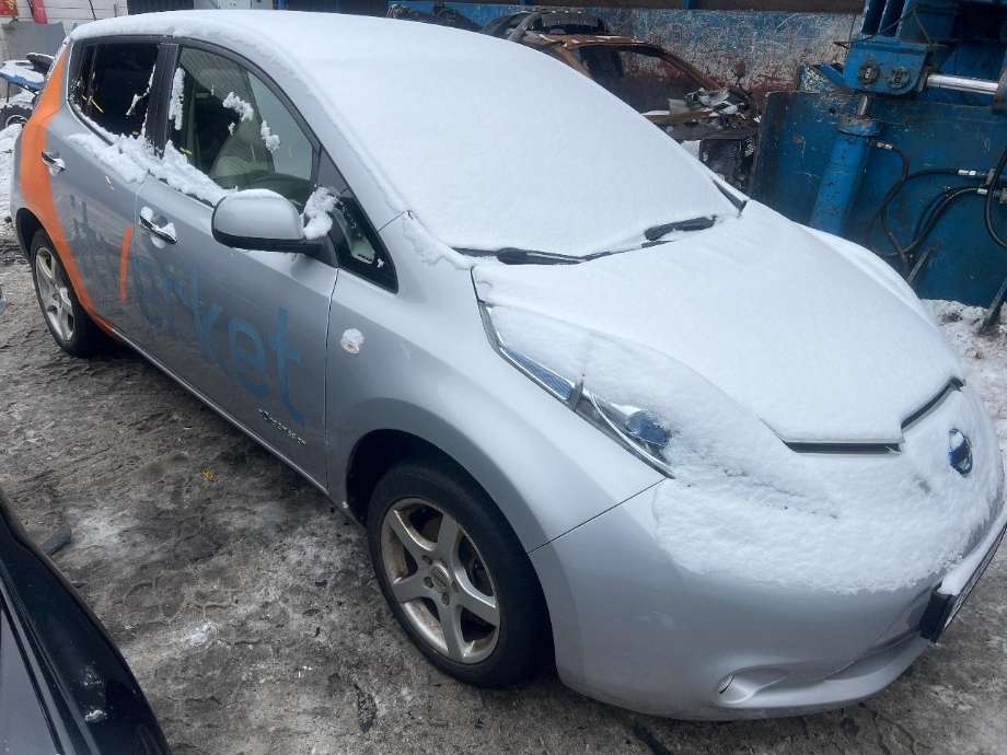Nissan Leaf, 2011-2017 (Type I)  delebil , Motorkode: EM61