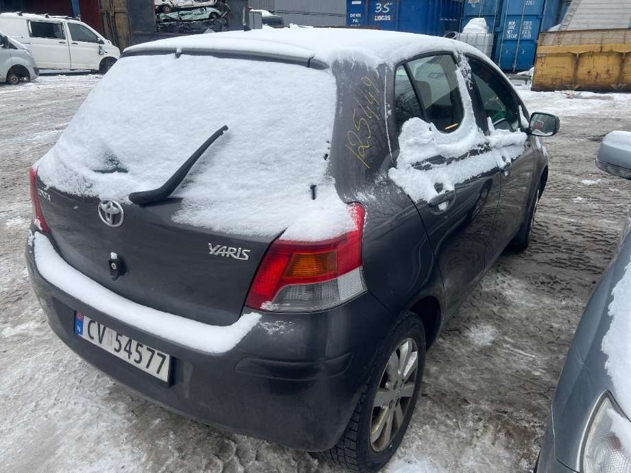 Toyota Yaris 2009-2011 (Type II, Fase 2) , Motorkode: 1NR-FE, Girkassekode: 