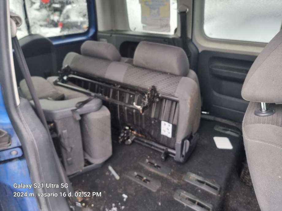 VW Caddy 2010-2015 (Type III, Fase 2) , Motorkode: CFH, Girkassekode: 