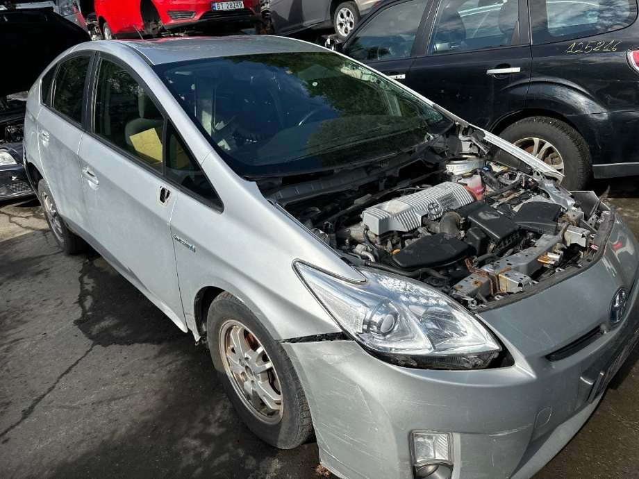 Toyota Prius 2009-2016 (Type III) (COMBI) (COMBI), Motorkode: 2ZR-FXE, Girkassekode: 