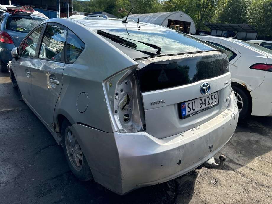 Toyota Prius 2009-2016 (Type III) (COMBI) (COMBI), Motorkode: 2ZR-FXE, Girkassekode: 