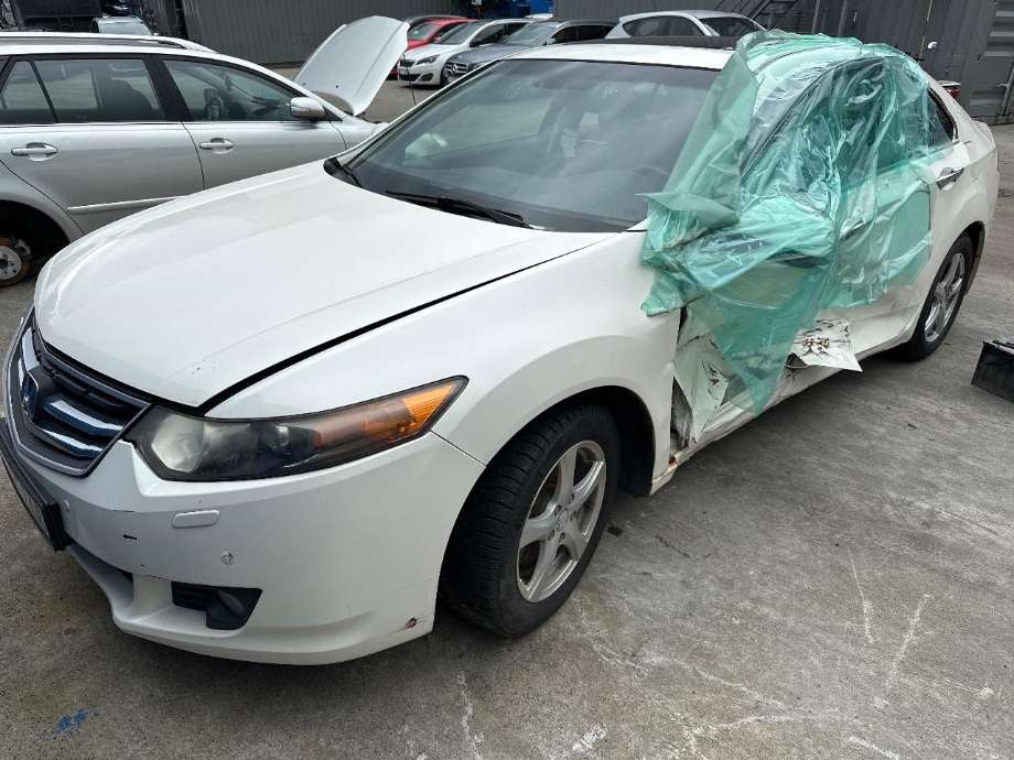 Honda Accord 2008-2015 (Type VIII) , Motorkode: R20A3, Girkassekode: 