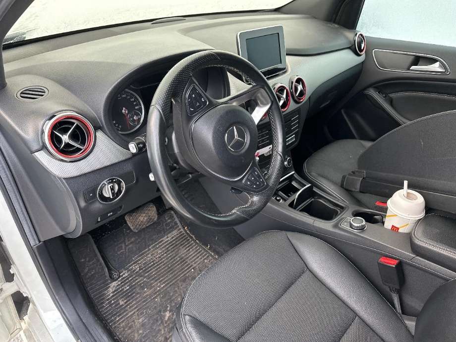 Mercedes B-Klasse, electric drive 2014-2018 (W242) (W242), Motorkode: EM0004, Girkassekode: 