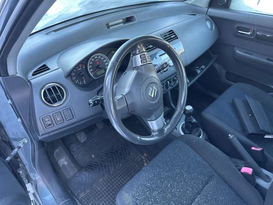 Suzuki Swift 2005-2010 , Motorkode: M13A, Girkassekode: