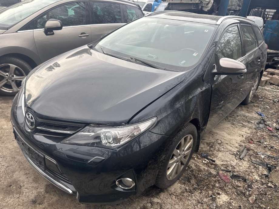 Toyota Auris 2013-2015 (Type II, Fase 1) , Motorkode: 1ZR-FAE, Girkassekode: 