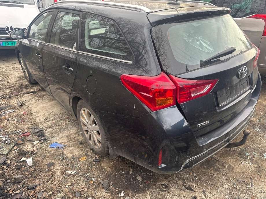Toyota Auris 2013-2015 (Type II, Fase 1) , Motorkode: 1ZR-FAE, Girkassekode: 