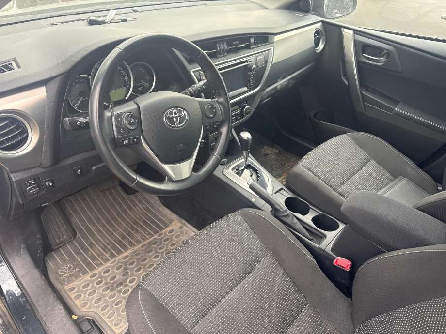 Toyota Auris 2013-2015 (Type II, Fase 1) , Motorkode: 1ZR-FAE, Girkassekode: 