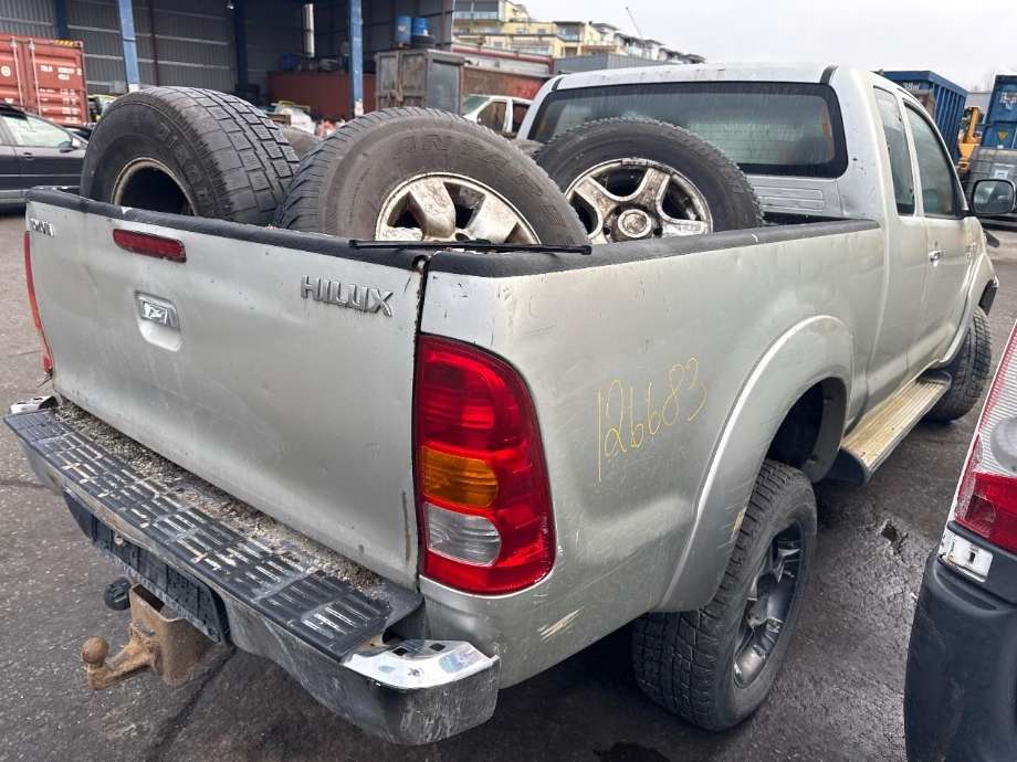 Toyota Hilux 2006-2011 delebil , Motorkode: 2KD-FTV, Girkassekode: