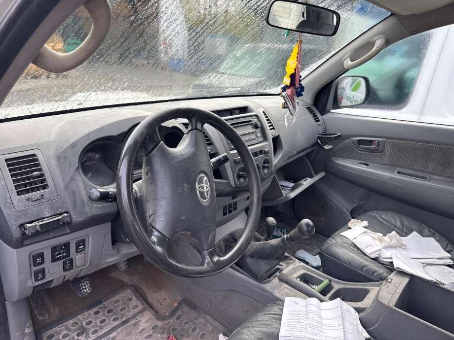 Toyota Hilux 2006-2011 delebil , Motorkode: 2KD-FTV, Girkassekode: