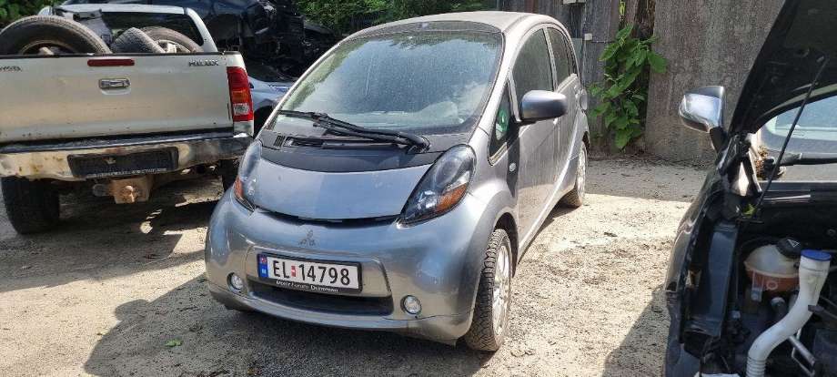 Mitsubishi i-MiEV 2010-->> , Motorkode: Y4F1, Girkassekode:
