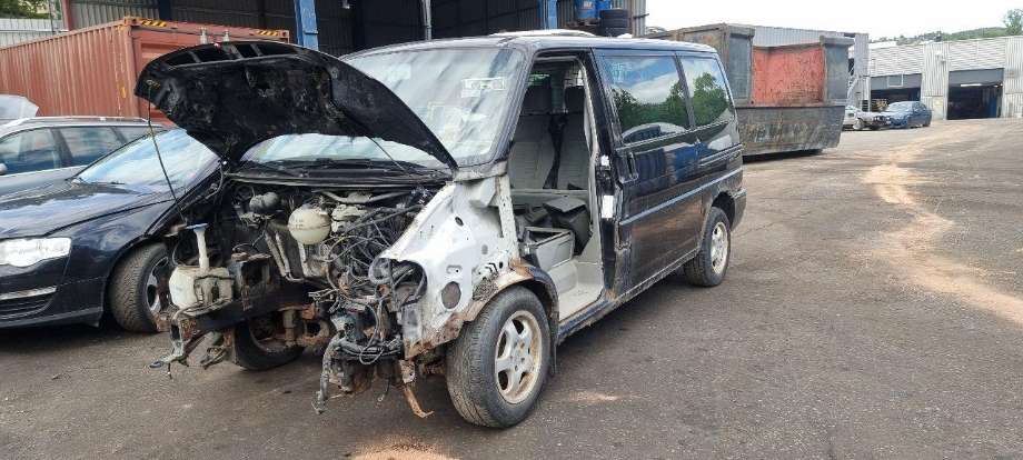 VW Transporter / Caravelle 1990-2003 (T4) (T4), Motorkode: AHY EL. AXG, Girkassekode: 