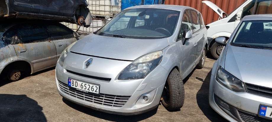 Renault Scenic 2009-2016 (Type III) , Motorkode: F9Q N8, Girkassekode: