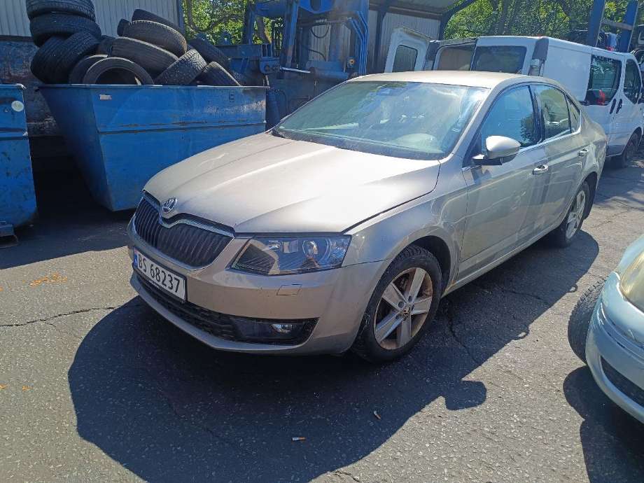Škoda Octavia 2013-2016 (Type III, Fase 1) , Motorkode: CLH, Girkassekode: 