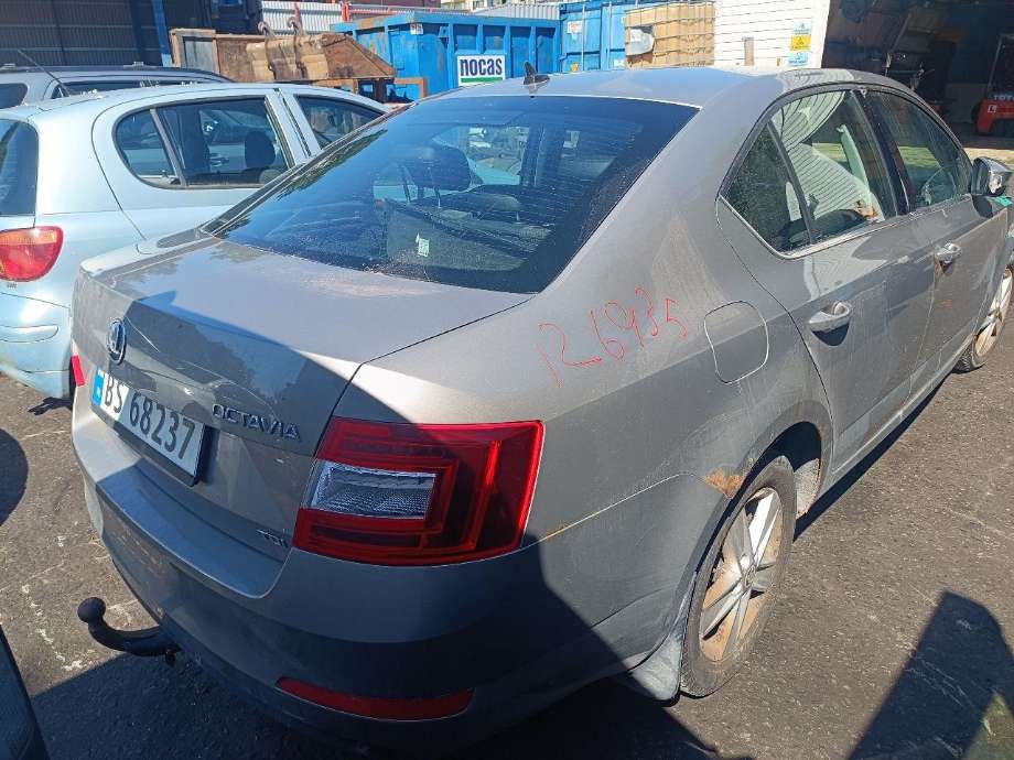 Škoda Octavia 2013-2016 (Type III, Fase 1) , Motorkode: CLH, Girkassekode: 