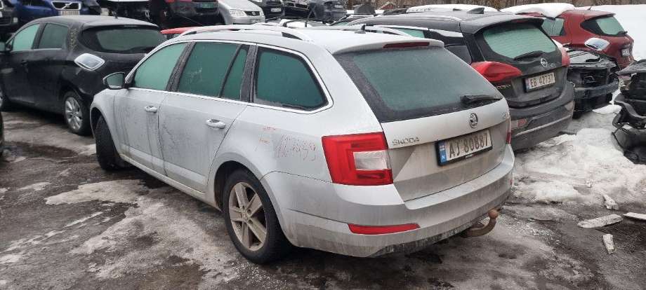 Škoda Octavia 2013-2016 (Type III, Fase 1) delebil , Motorkode: CLH, Girkassekode: