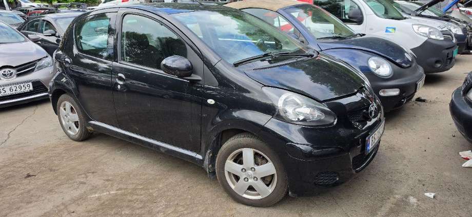 Toyota Aygo, 2005-2014 (Type I)  delebil , Motorkode: 1KR-FE