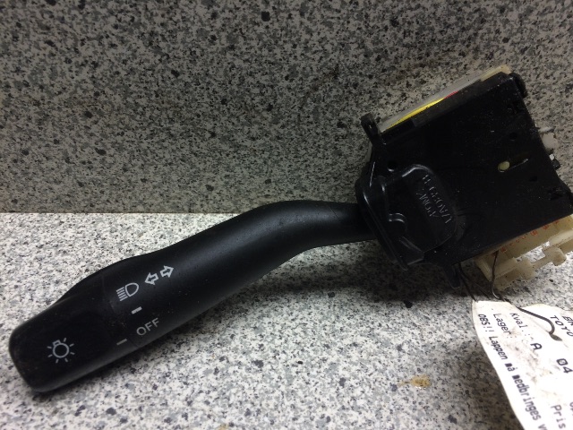 Bryter lys til Toyota Hiace 2001-2006 (Fase 2)