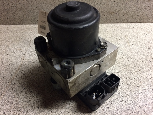 ABS sentral til Toyota Hiace 2007-2012 (Fase 3) (AISIN|270709032071|)