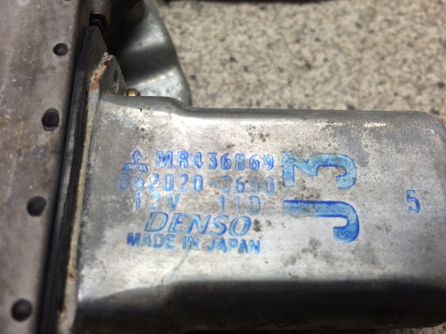 Ruteheis venstre bak til Mitsubishi Pajero 2000-2006 (Type III)  (DENSO|MR436869|)