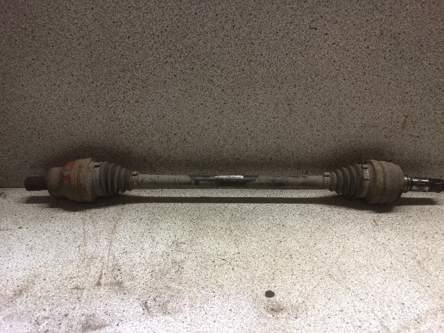 Drivaksel venstre bak, diesel/automat til Volvo V70 2005-2007 (Type II, Fase 2) (T061111|)