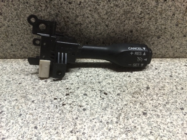 Bryter cruise control til Toyota Prius, 2004-2009 (Type II) (COMBI) (COMBI) (296-2U88)