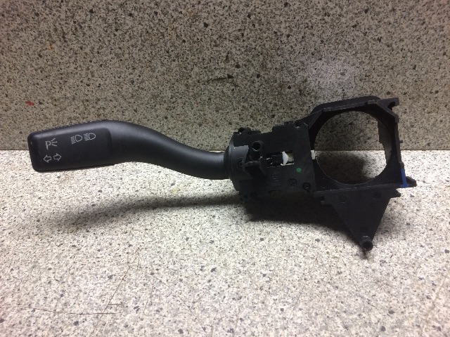 Bryter blink til Audi A4, 2004-2008 (Type III) (B7) (B7) (4E0953513A)