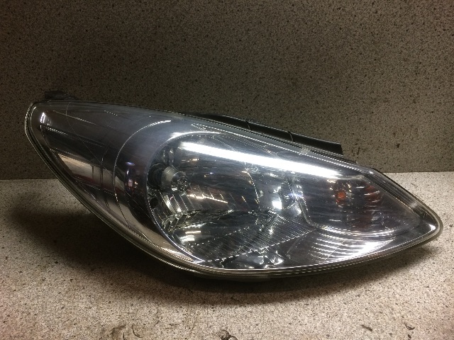 Frontlykt høyre halogen til Hyundai i10, 2008-2013 (Type I)